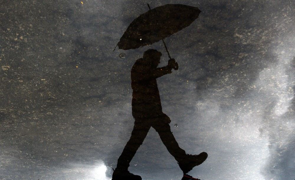 Kara Bulutlar İstanbulu Sardı