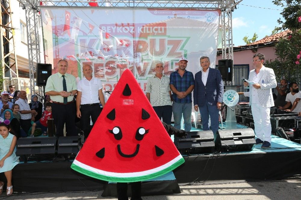 Karpuz Festivali Bozhaneye Bereket Getirdi