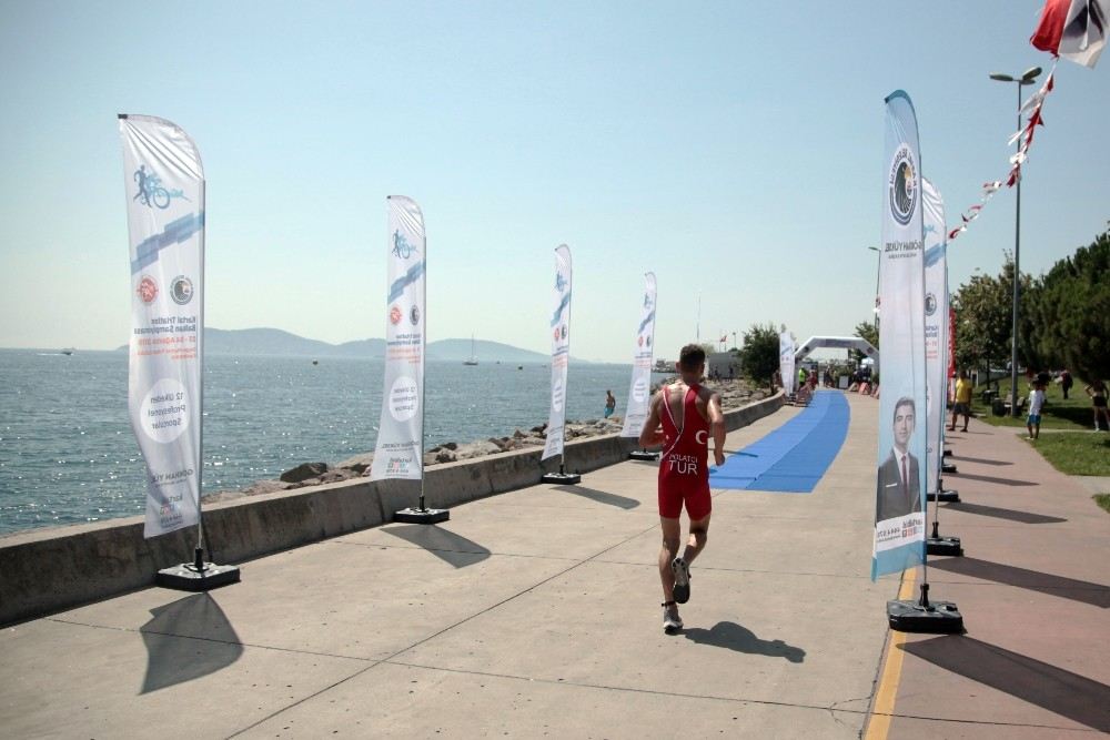 Kartal Belediyesi Triatlon Balkan Şampiyonasına Ev Sahipliği Yaptı