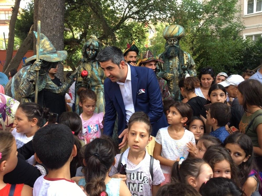 Kartalda Çocuklar İçin Masal Tadında Festival