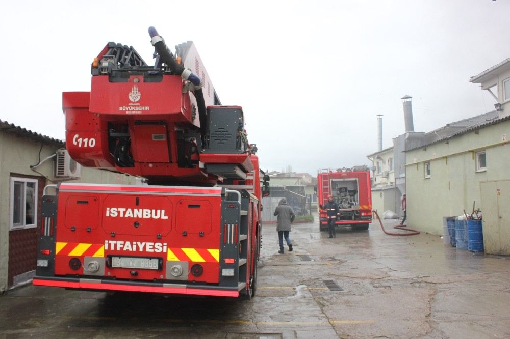 Kartalda Fabrika Yangını