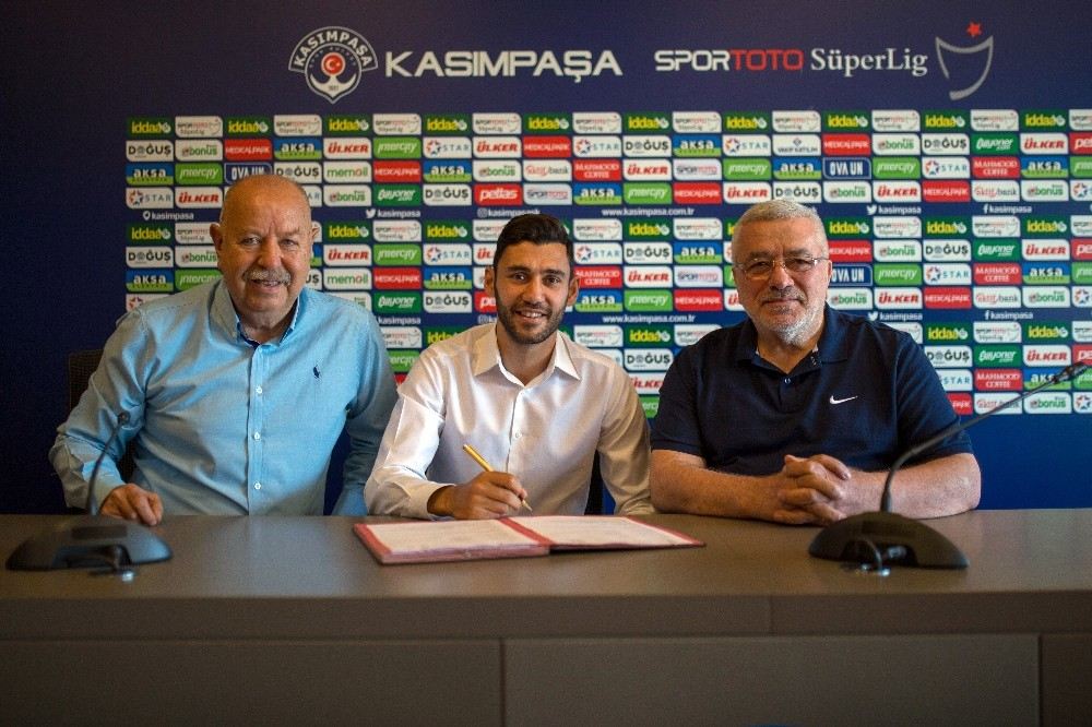 Kasımpaşa Veysel Sarı İle Sözleşme Yeniledi