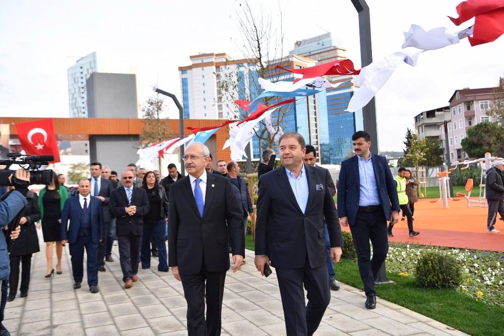 Kılıçdaroğlu 44 Dönümlük Maltepe Cumhuriyet Parkını Ziyaret Etti