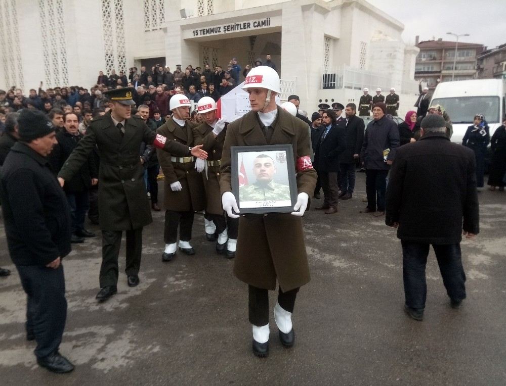 Kiliste Kaza Kurşunu İle Şehit Olan Asker Son Yolculuğuna Uğurlandı