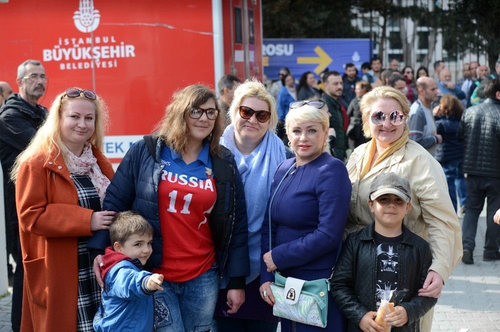 Kızılordu Büyükçekmecede Konser Verdi