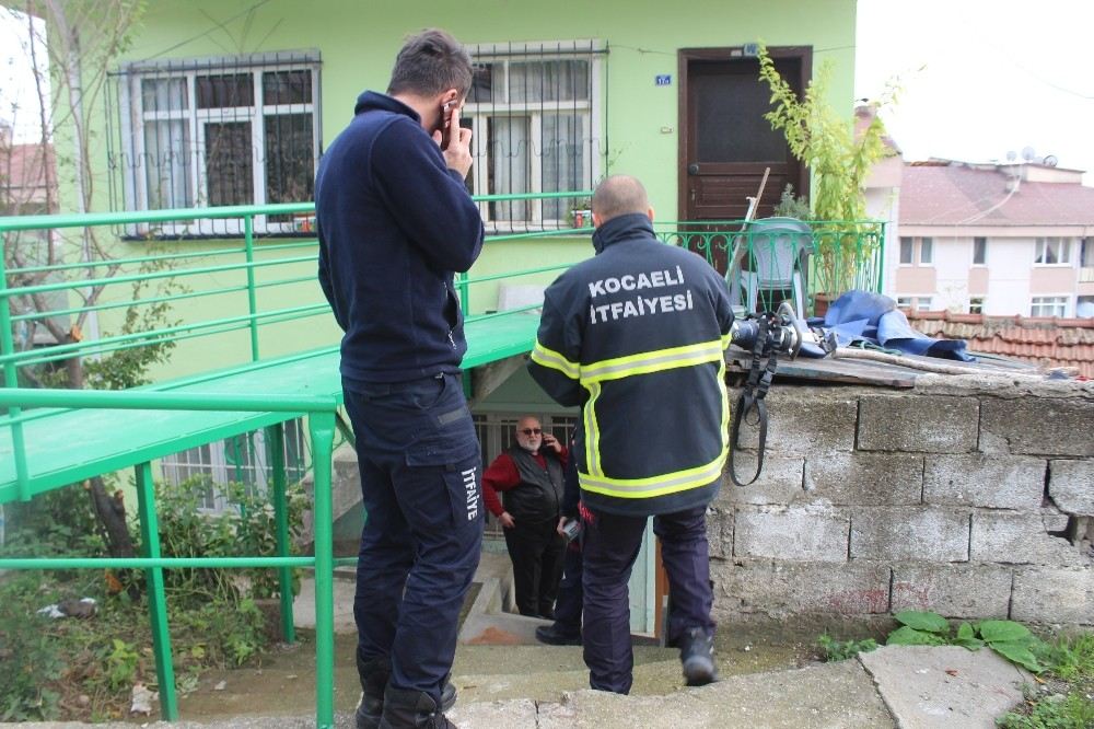 Komşularının Haber Alamadığı Yatağa Bağlı Yaşlı Kadının İmdadına İtfaiye Yetişti