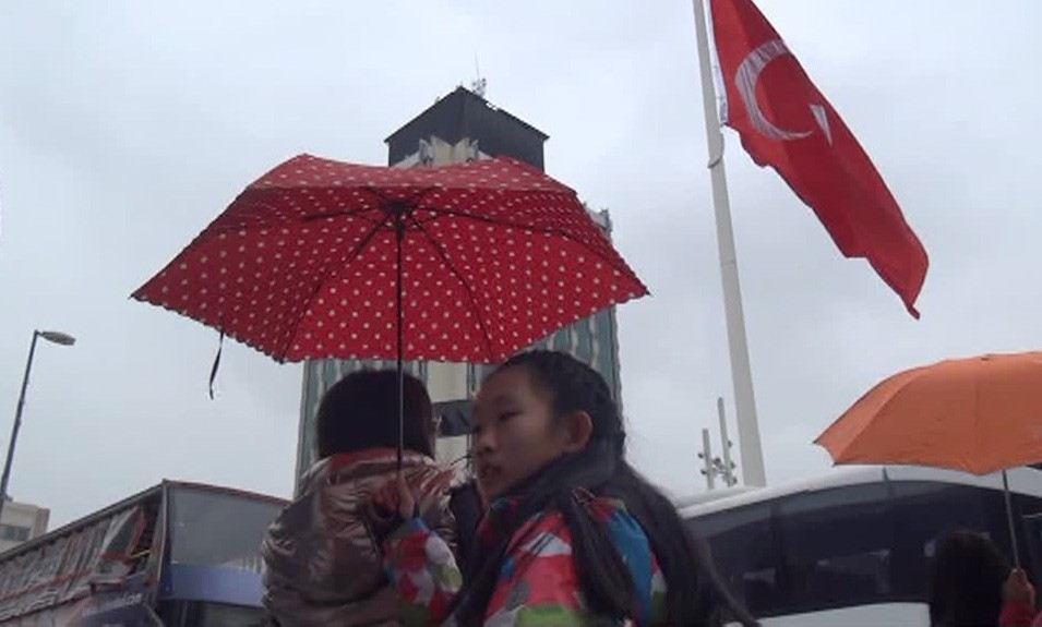 Koreli Turistlerden Türk Bayrağına Yoğun İlgi
