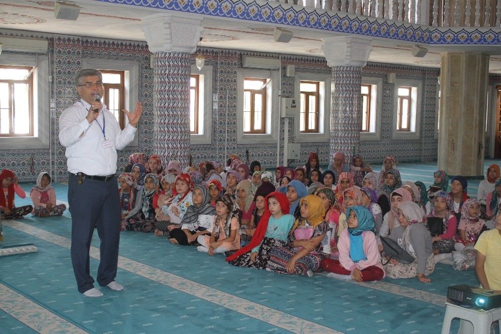 Kuran Kursu Talebelerine Bağımlılık Semineri