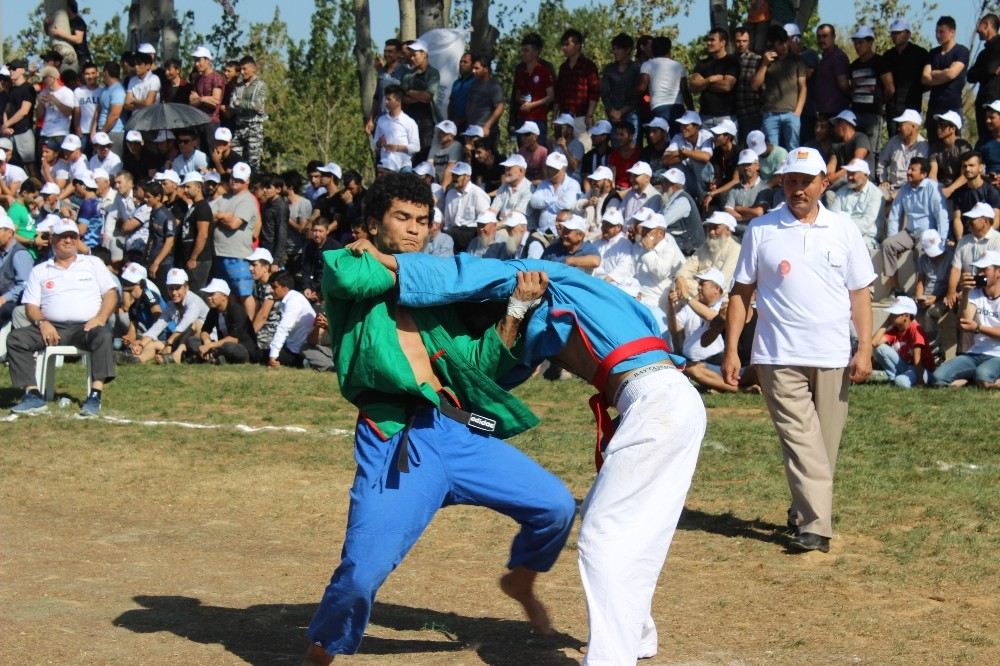 Kuraş Şampiyonasında Şampiyonlar Belli Oldu