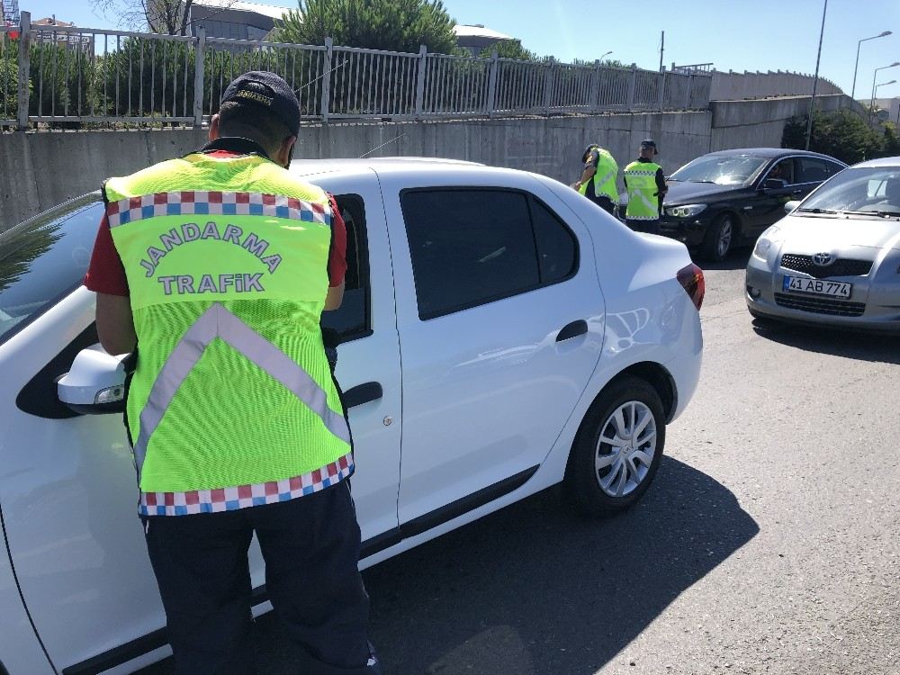 Kurban Bayramı Öncesinde Çamlıca Gişelerde Sıkı Trafik Denetimi