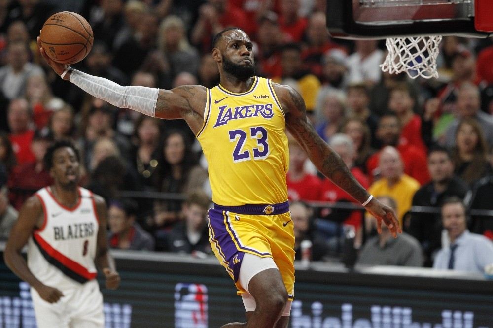 Lebronlu Lakers, Portland Deplasmanında Mağlup