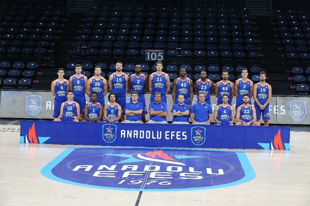 Lider Anadolu Efes, Baskonia Deplasmanında