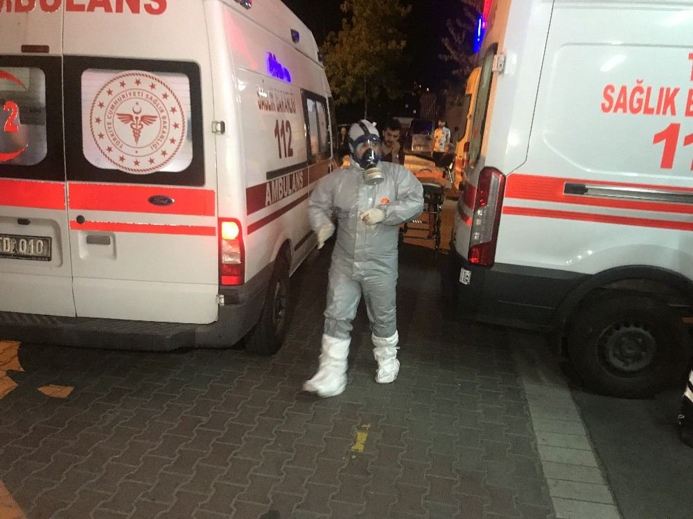 Lüleburgazda Zehirlenen 1İ Doktor 3 Kişi İstanbula Getirildi