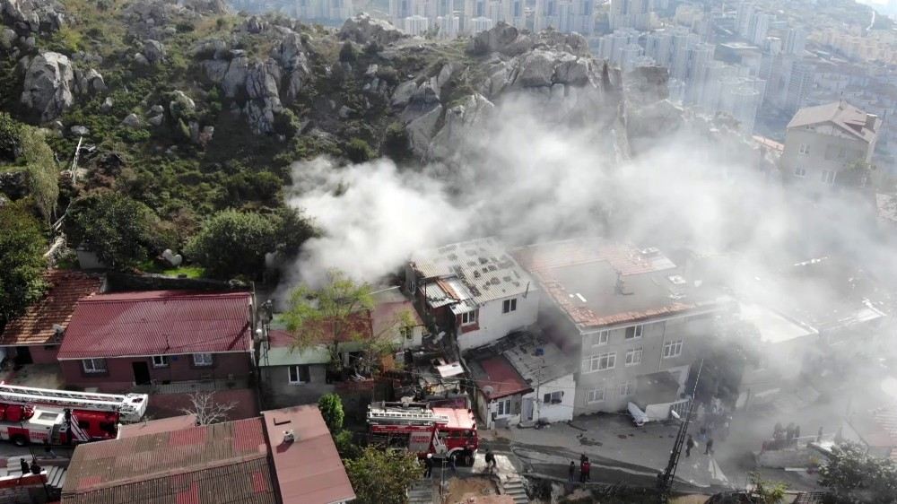  Çocuğun Evde Çakmakla Oyunu Kötü Bitti