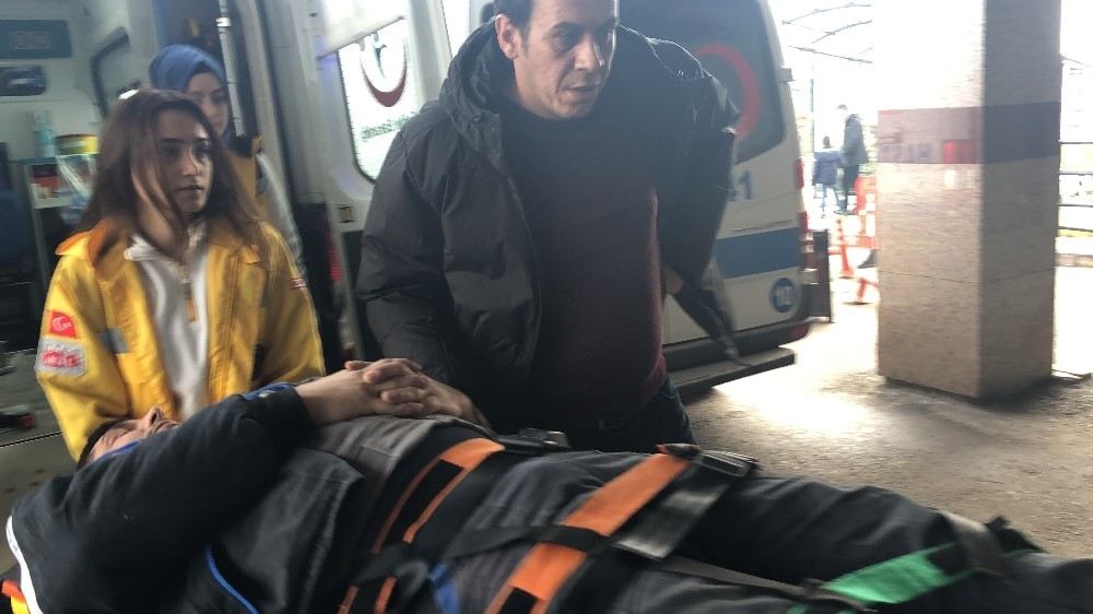 Montajını Yaptığı Asansörle Birlikte Aşağı Düşen İşçi Yaralandı