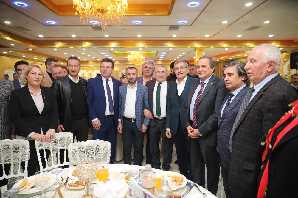 Murat Aydın Beykozda Belediye Başkan Adaylarıyla Bir Araya Geldi