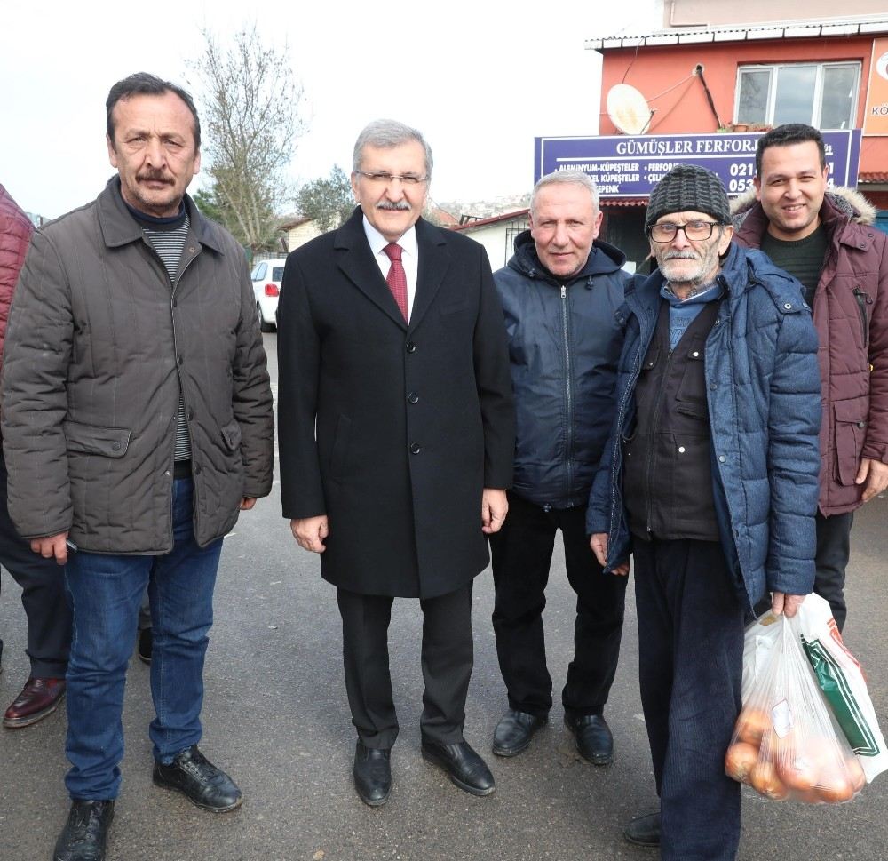 Murat Aydının Titreyen Köpek İçin ?Üşümesin, Hasta Olacak? Demesi Duygulandırdı