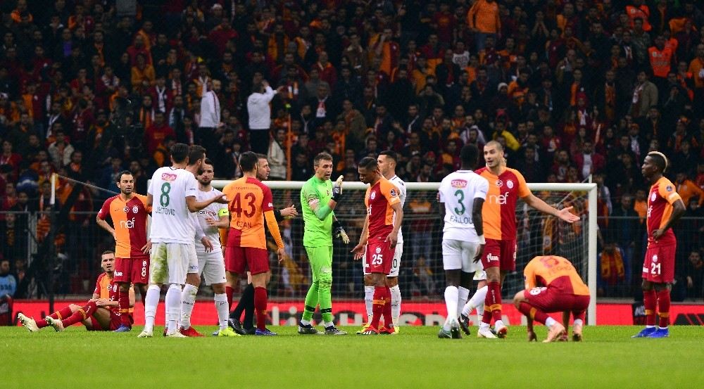 Muslera, Galatasaray İle 300. Maçına Çıktı