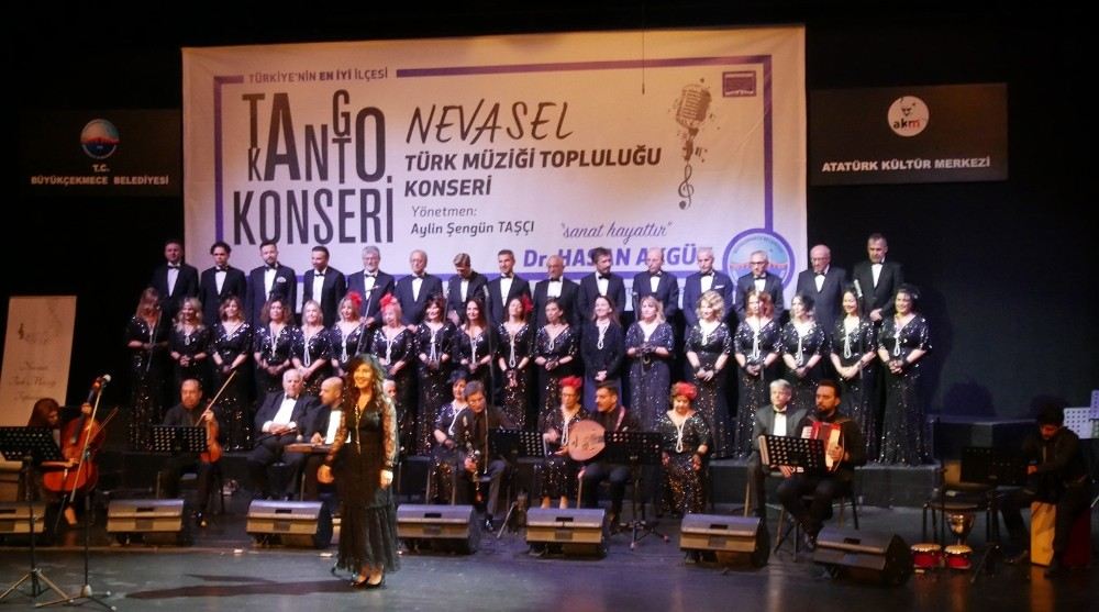 Nevasel Türk Müziği Topluluğundan Tango Ve Kanto Şovu