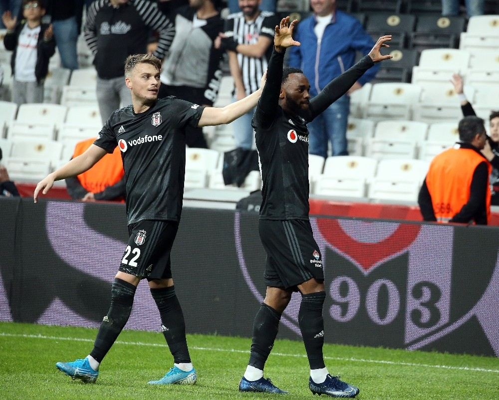 Nkoudou 60Ta Girdi 70Te Golünü Attı