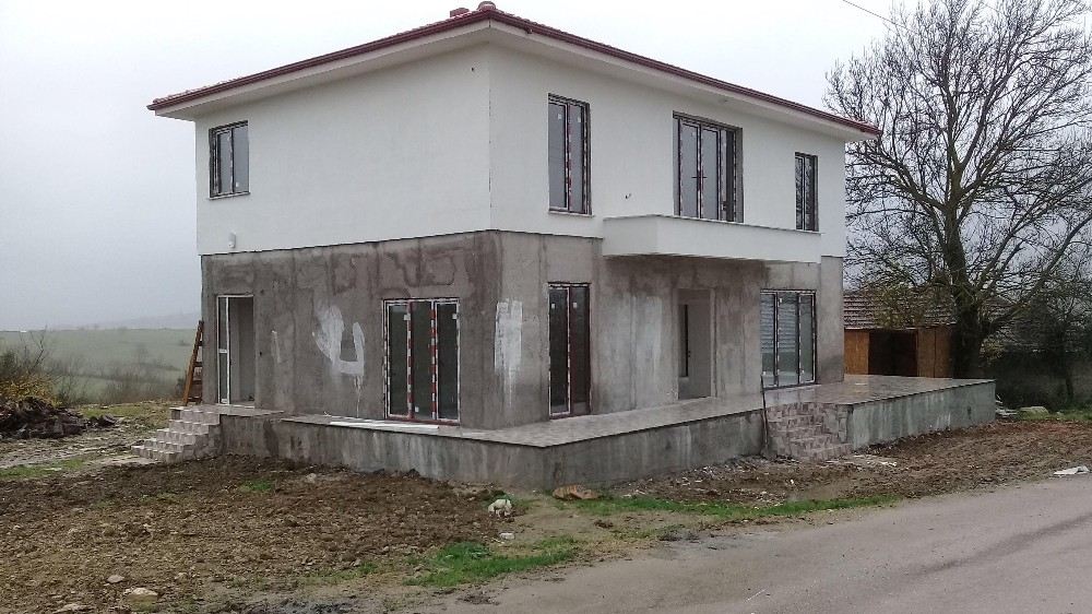 Osmanlı Köyüne Modern Konak