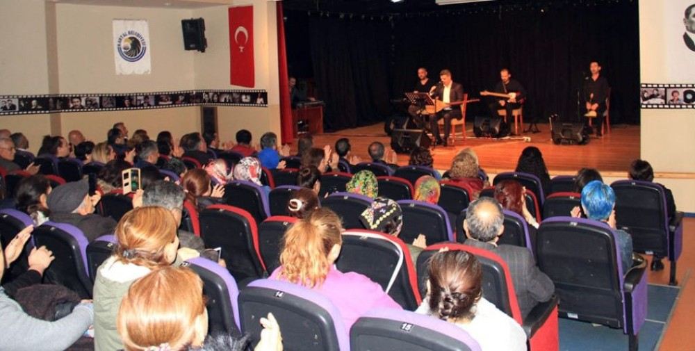 Özden Irmaktan Türk Halk Müziği Konseri