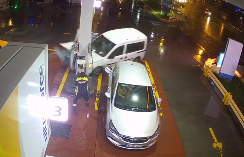 (Özel) Akaryakıt İstasyonunda Dehşet Anları Kamerada