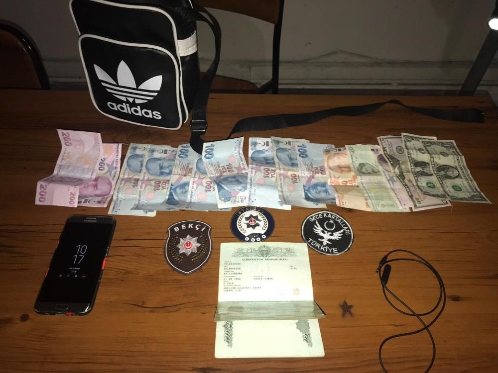 (Özel) Fatihte Kapkaç Anı Kamerada