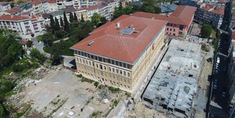 (Özel Haber) 150 Yıllık Tarihi Lise Binası Restorasyondan Sonra Kapılarını İlk Kez Açtı