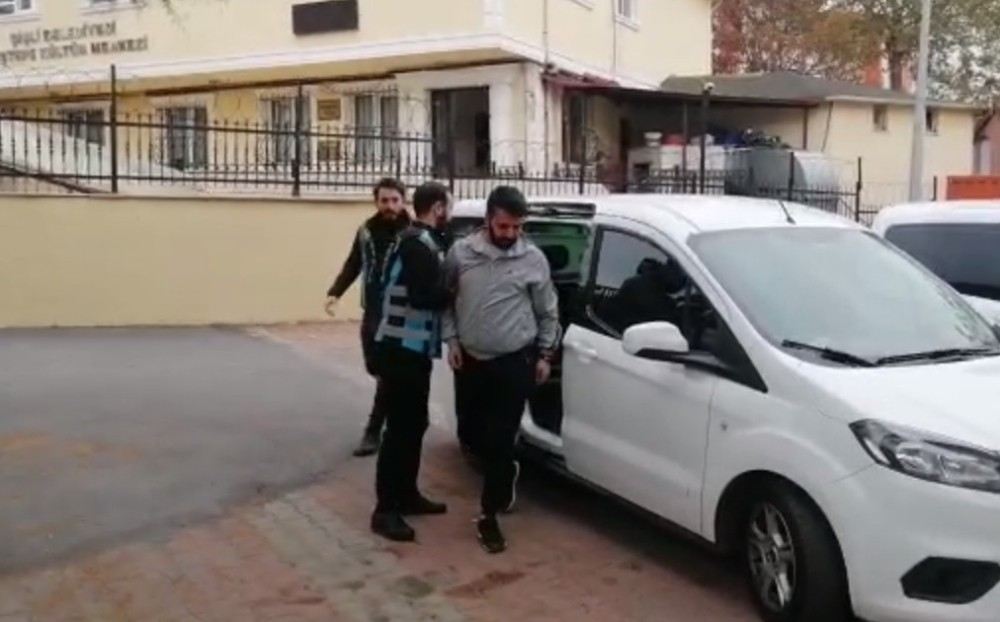 (Özel) İstanbul Trafiğini ?Makas? Atarak Birbirine Katan Magandalar Yakalandı