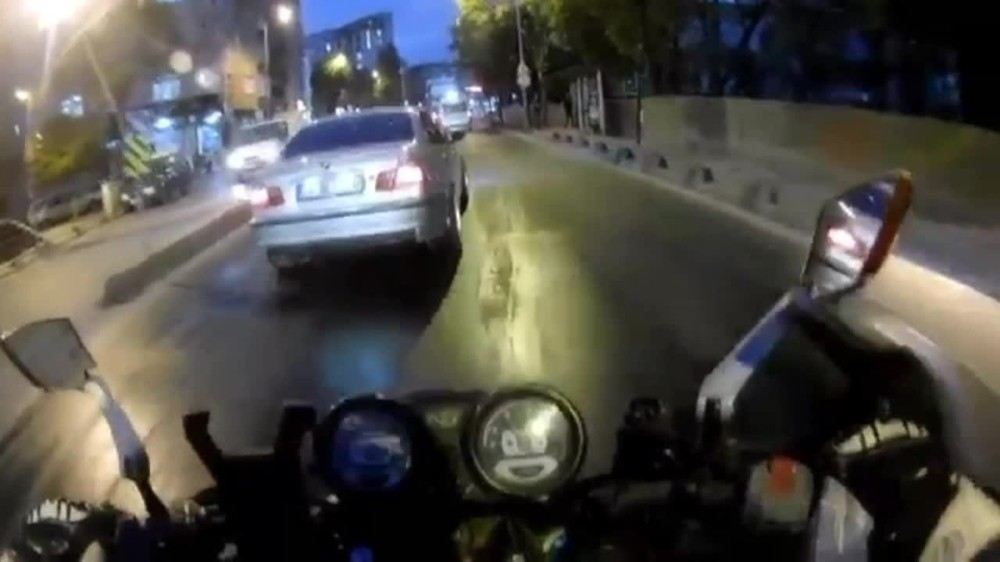 (Özel) İstanbulda Motosiklet Sürücülerinin Ölümden Kıl Payı Kurtulduğu Kazalar Kamerada