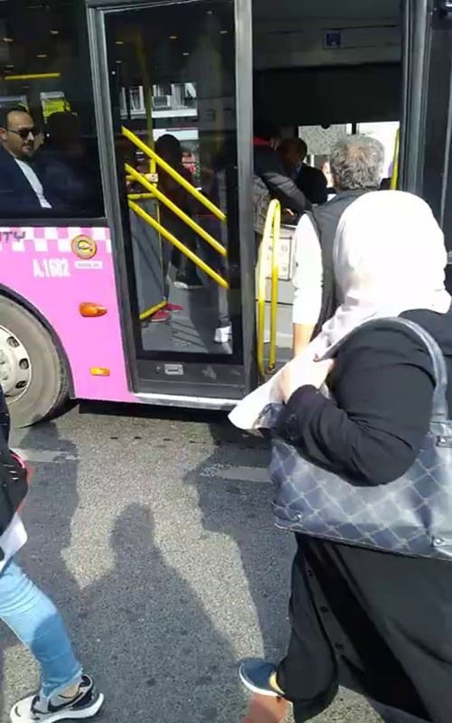(Özel) İstanbulda Otobüs Şoförü İle Yolcu Birbirine Girdi