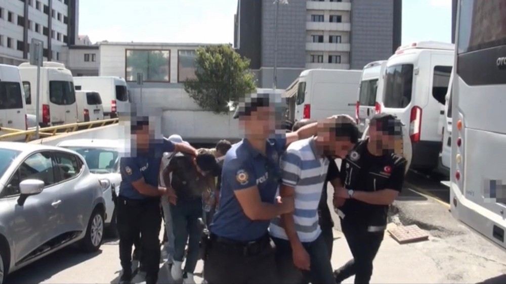 (Özel) İstanbuldaki Narkotik Operasyonunda Gözaltına Alınan 55 Şüpheli Tutuklandı
