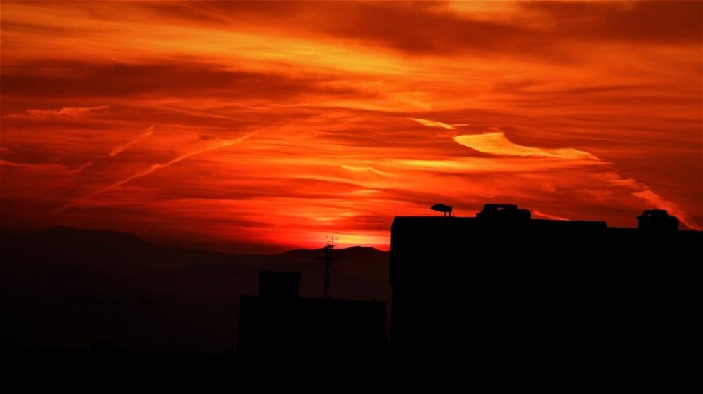 (Özel) Kızıl Gün Doğumu Kendine Hayran Bıraktı