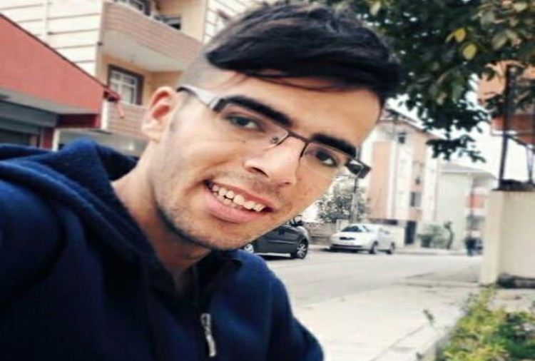 (Özel) Sultanbeylide Kaybolan Engelli Gencin Ailesi Bekleyişlerini Sürdürüyor