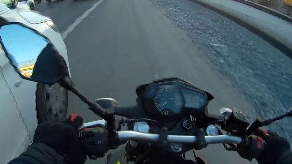 (Özel) Tem Otoyolunda Motosikletlinin ?Başına? Gelmeyen Kalmadı