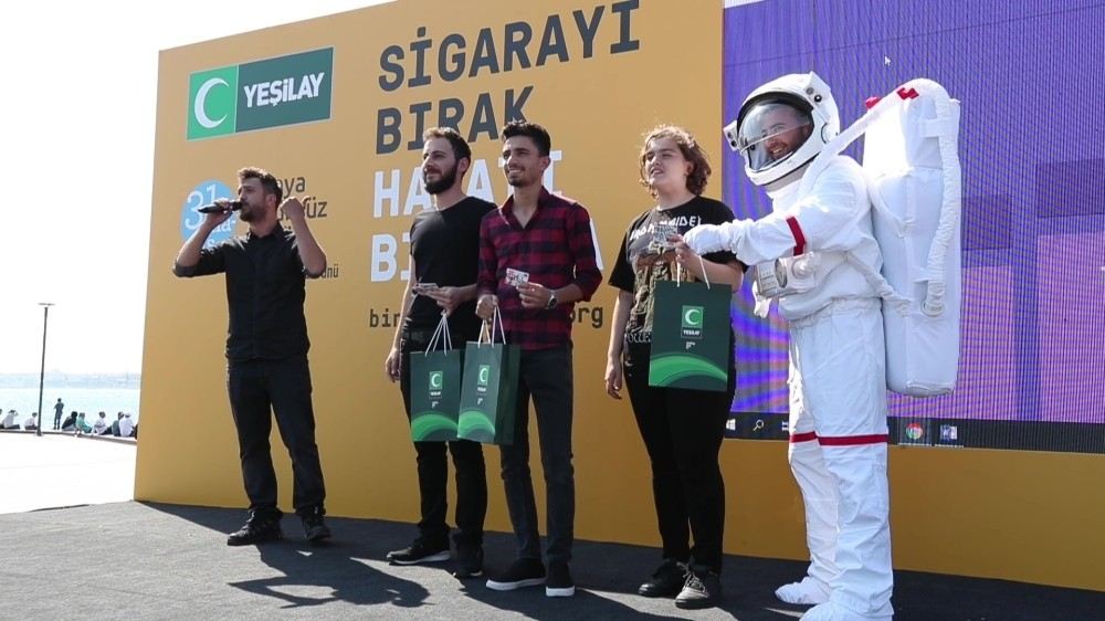 (Özel) Üsküdar Sahilinde Bir Astronot