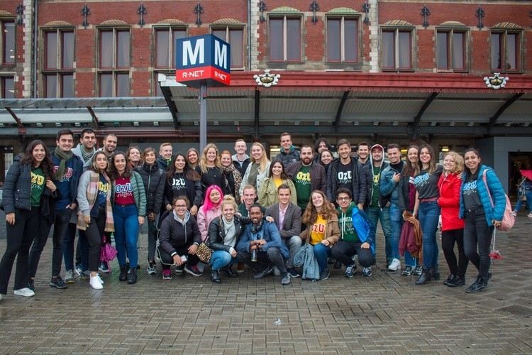 Özyeğin Üniversitesi Öğrencileri Hollandadan 2 Kupayla Döndü