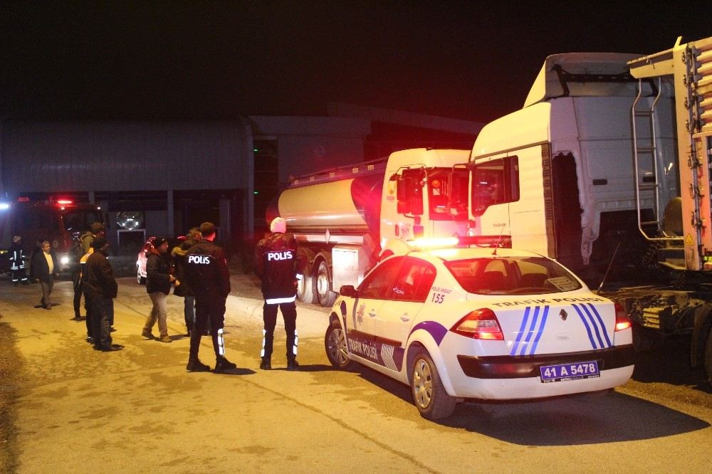 Park Halindeki Tankerden Gaz Sızıntısı İhbarı Ekipleri Harekete Geçirdi