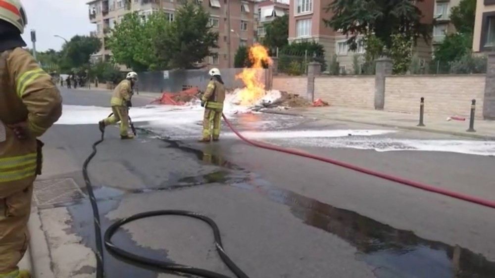 Pendikte Doğalgaz Borusu Kazı Esnasında Patladı: 1 Yaralı