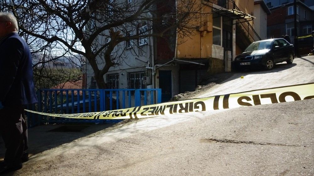 Pendikte Öldürülen Eniştenin Cenazesi Adli Tıp Morguna Kaldırıldı