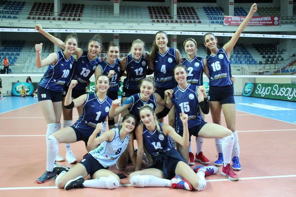 Petrol Ofisinden Kadın Voleybol Ligine Destek