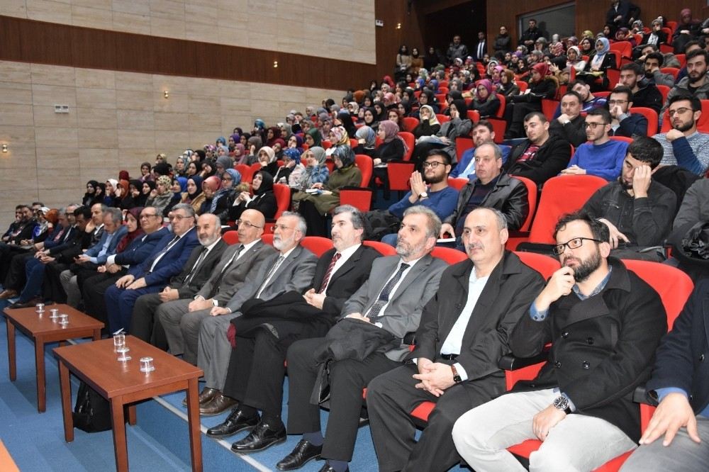 Prof. Dr. Murat: ?Hidayet Bir Nasiptir Ama Bizlere Düşen Anlatmak, Yaşamaktır