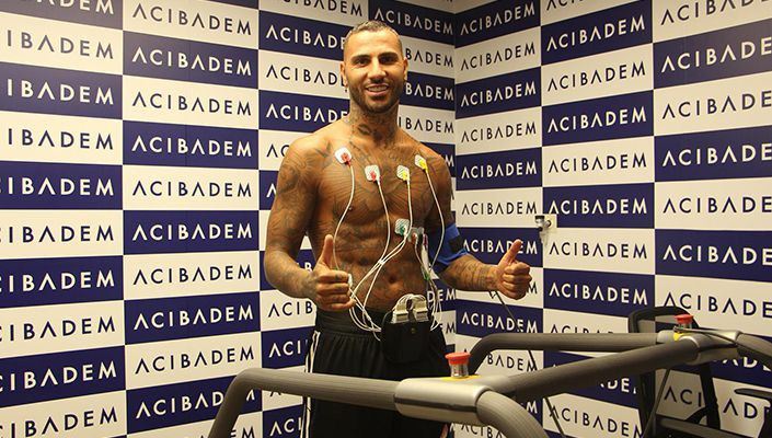 Quaresma, Sağlık Kontrolünden Geçti