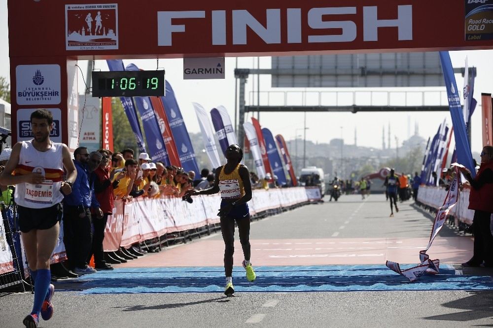 Rekortmen Atletler Vodafone İstanbul Yarı Maratonu İçin İstanbula Gelecek