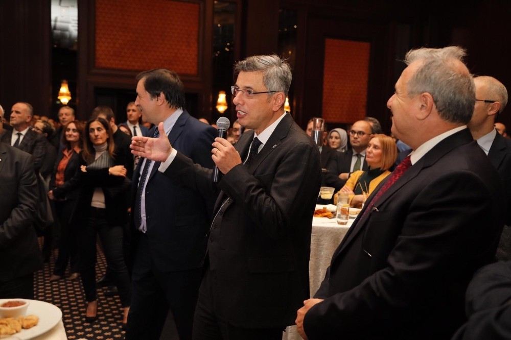 Sağlık Çalışanları Kongresi Ve İstanbul Sağlık Yöneticileri Derneğinin Tanıtım Toplantısı Yapıldı