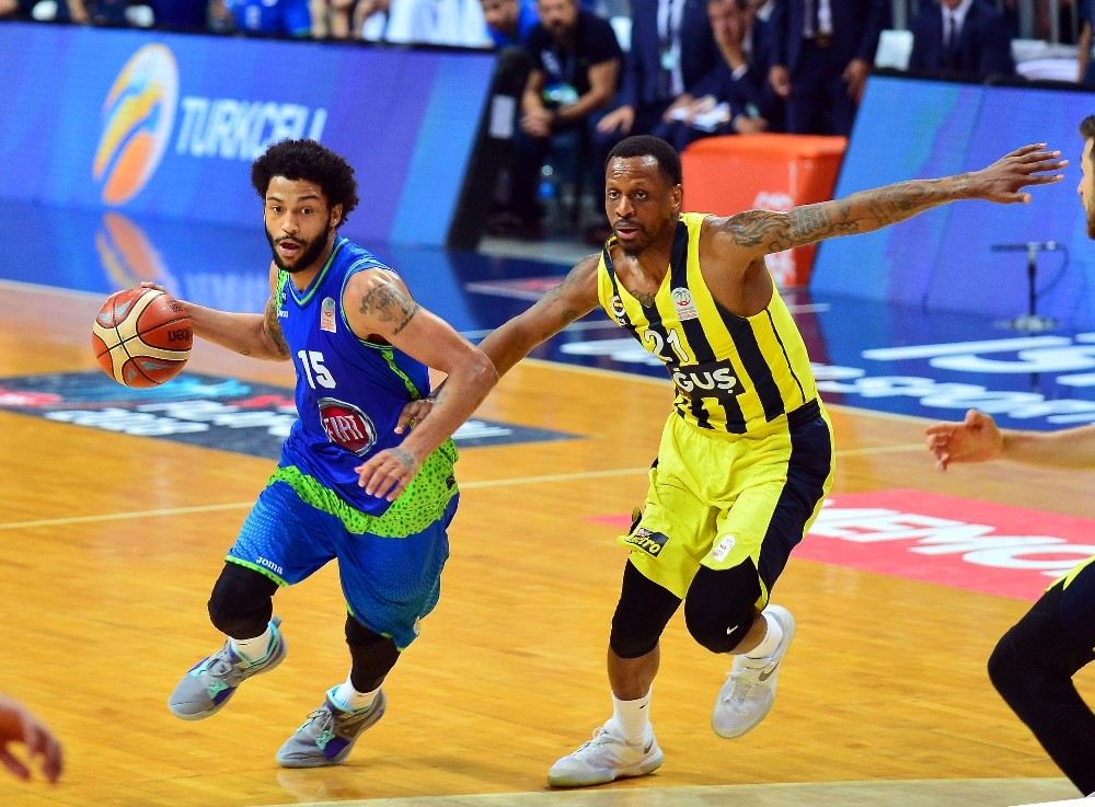 Şampiyon Fenerbahçe Doğuş