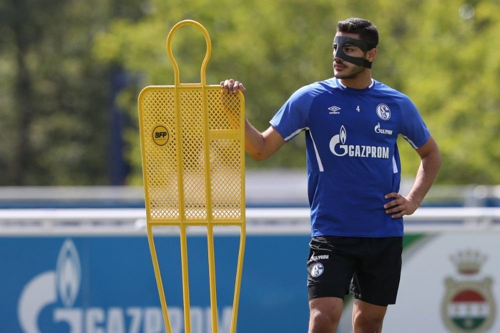 Schalke 04E Yeni Transfer Olan Ozan Kabak Sakatlandı