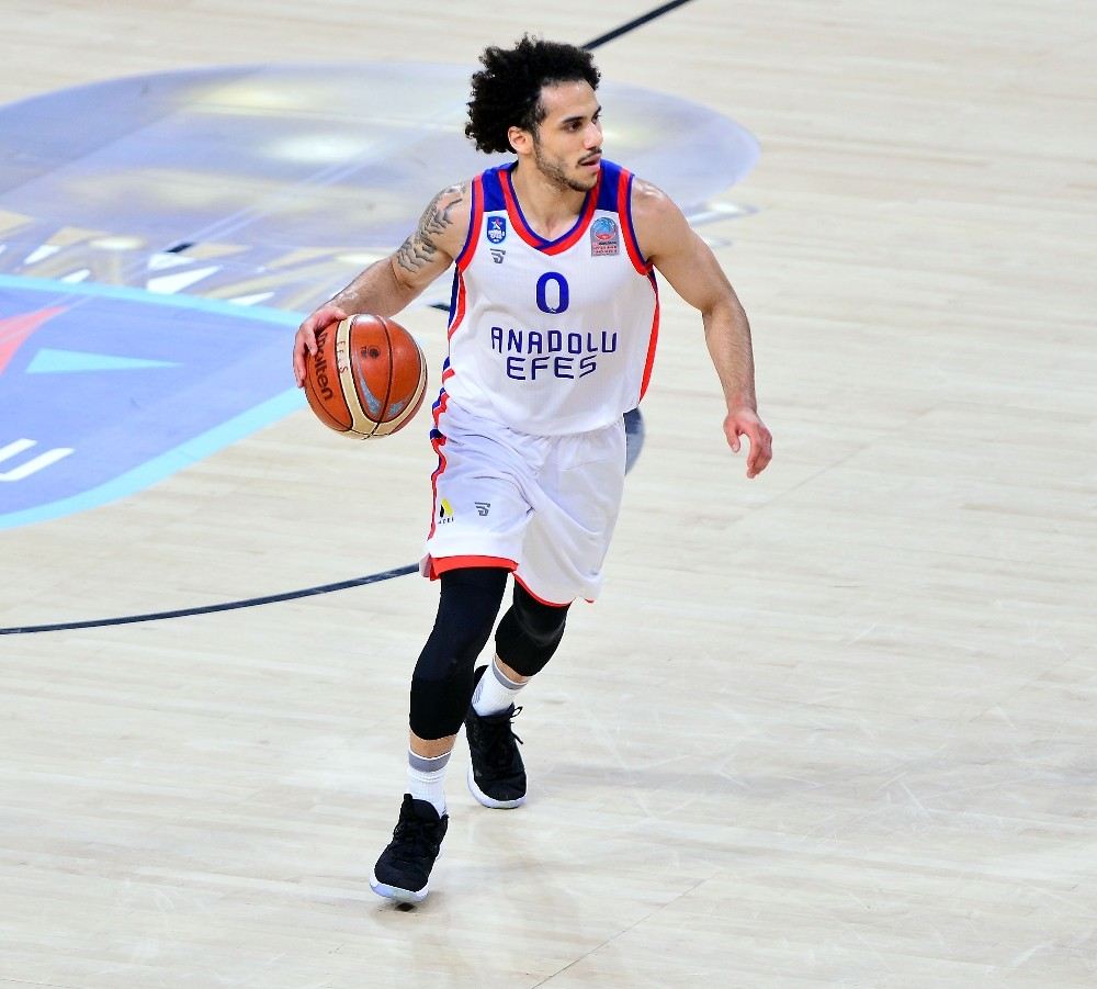 Shane Larkin, Anadolu Efeste Kaldı