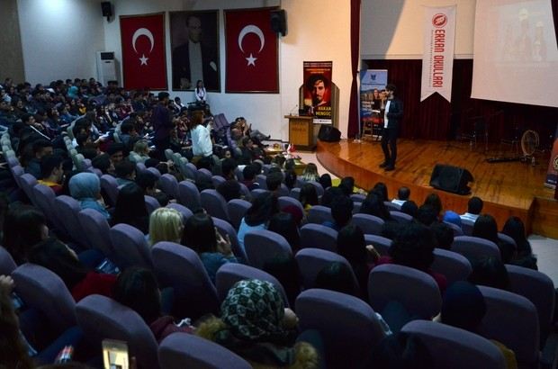 Sınava Girecek Öğrencilere ?Öz Güven Geliştirmenin Yolları Ve Stres Yönetimi Semineri